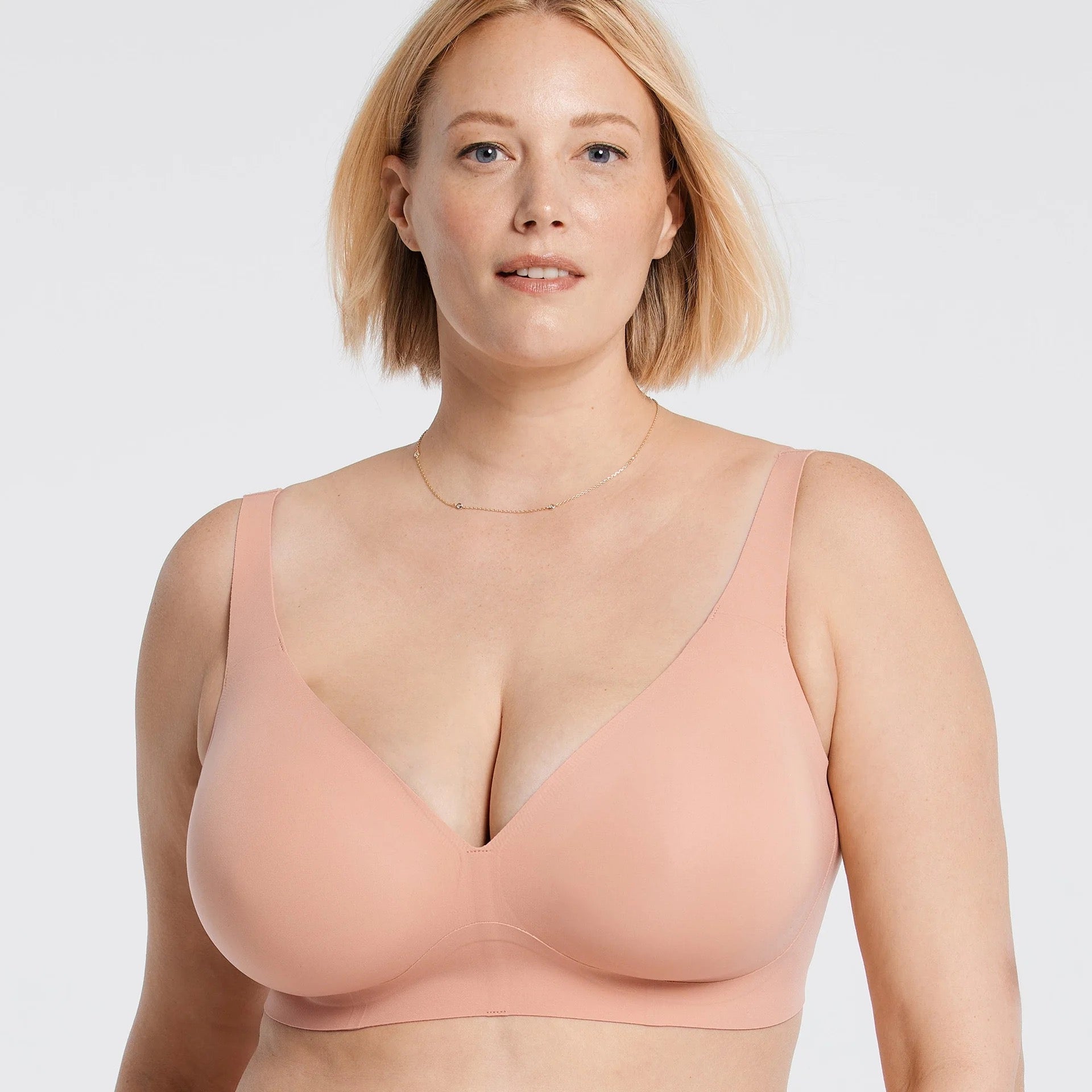 Evelyn and Bobbie Scarlett Plunge Bra