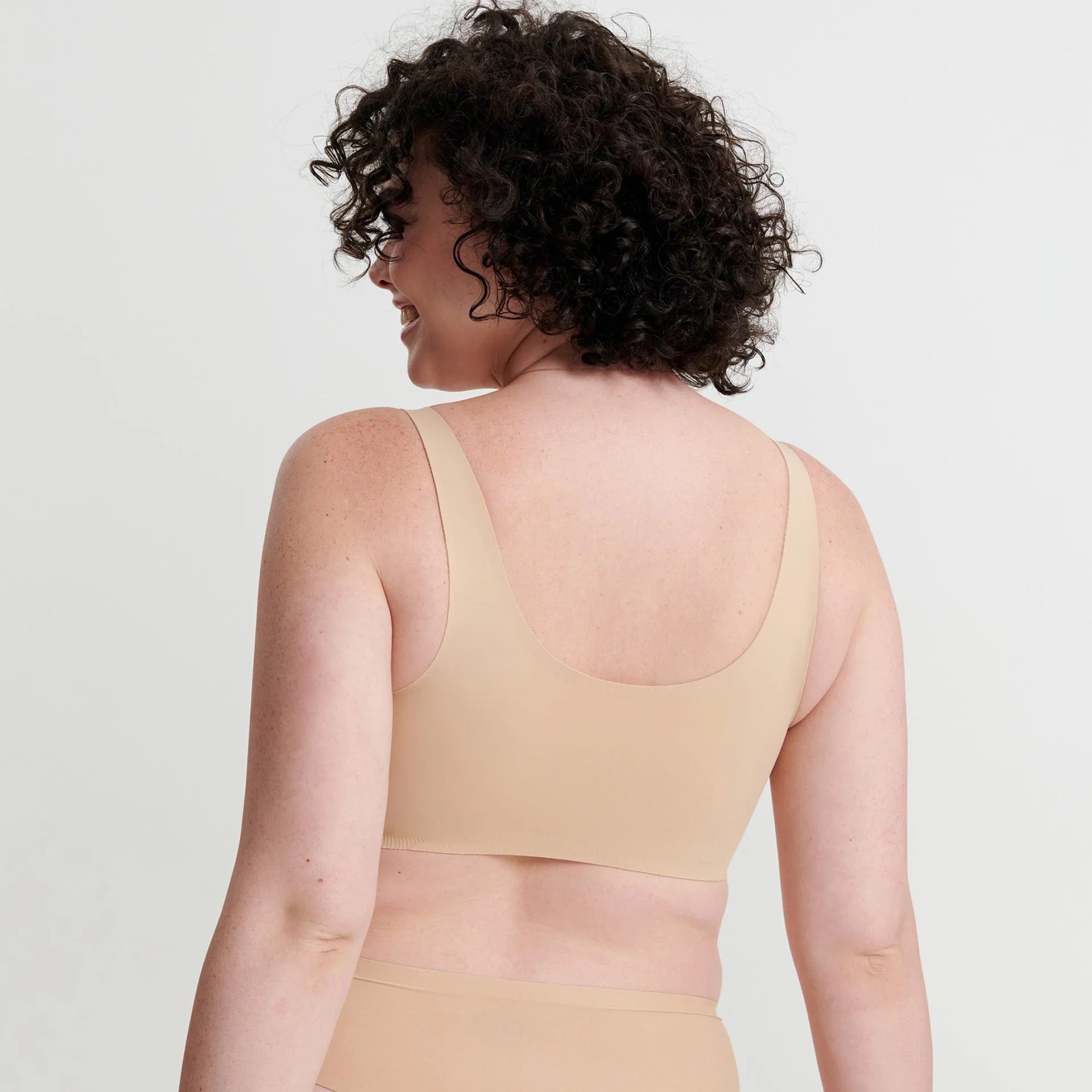 Evelyn and Bobbie Bobbie Scoop Bra