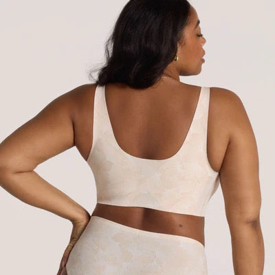 Evelyn and Bobbie Bobbie Scoop Bra