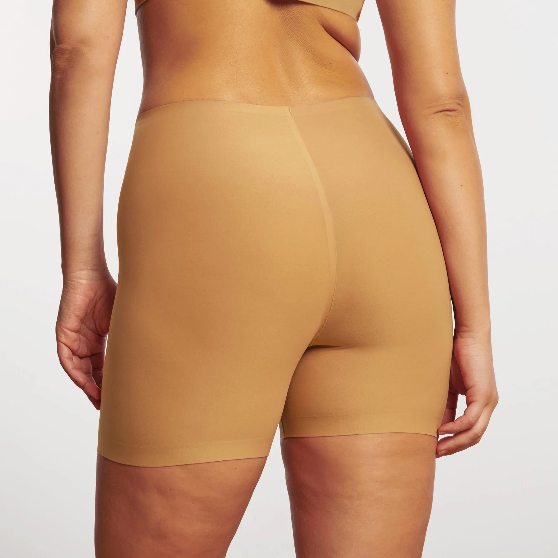 Evelyn and Bobbie Longline Girlshort (Slip short)