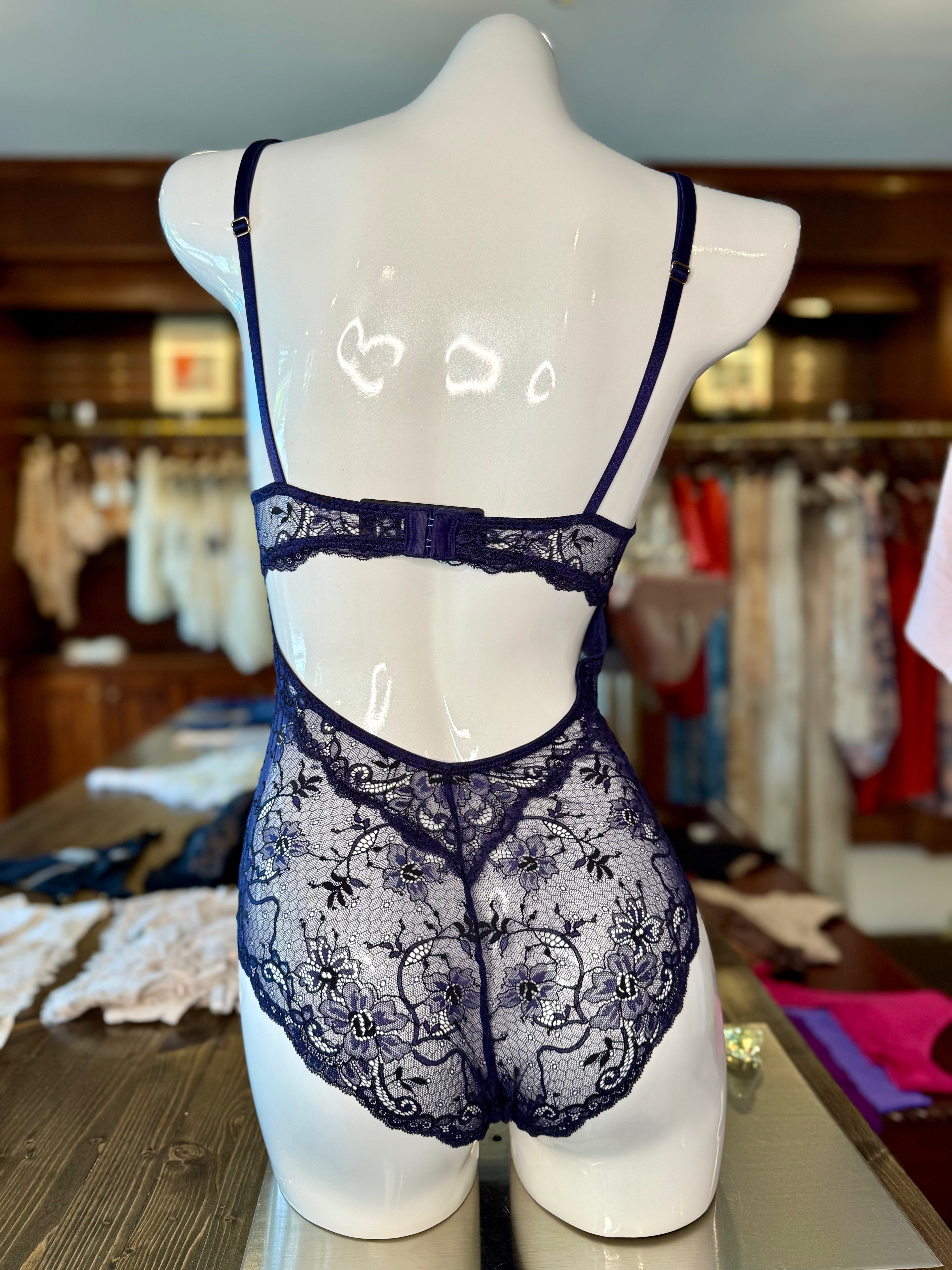 Samantha Chang All Lace Amour Bodysuit - Dark Navy