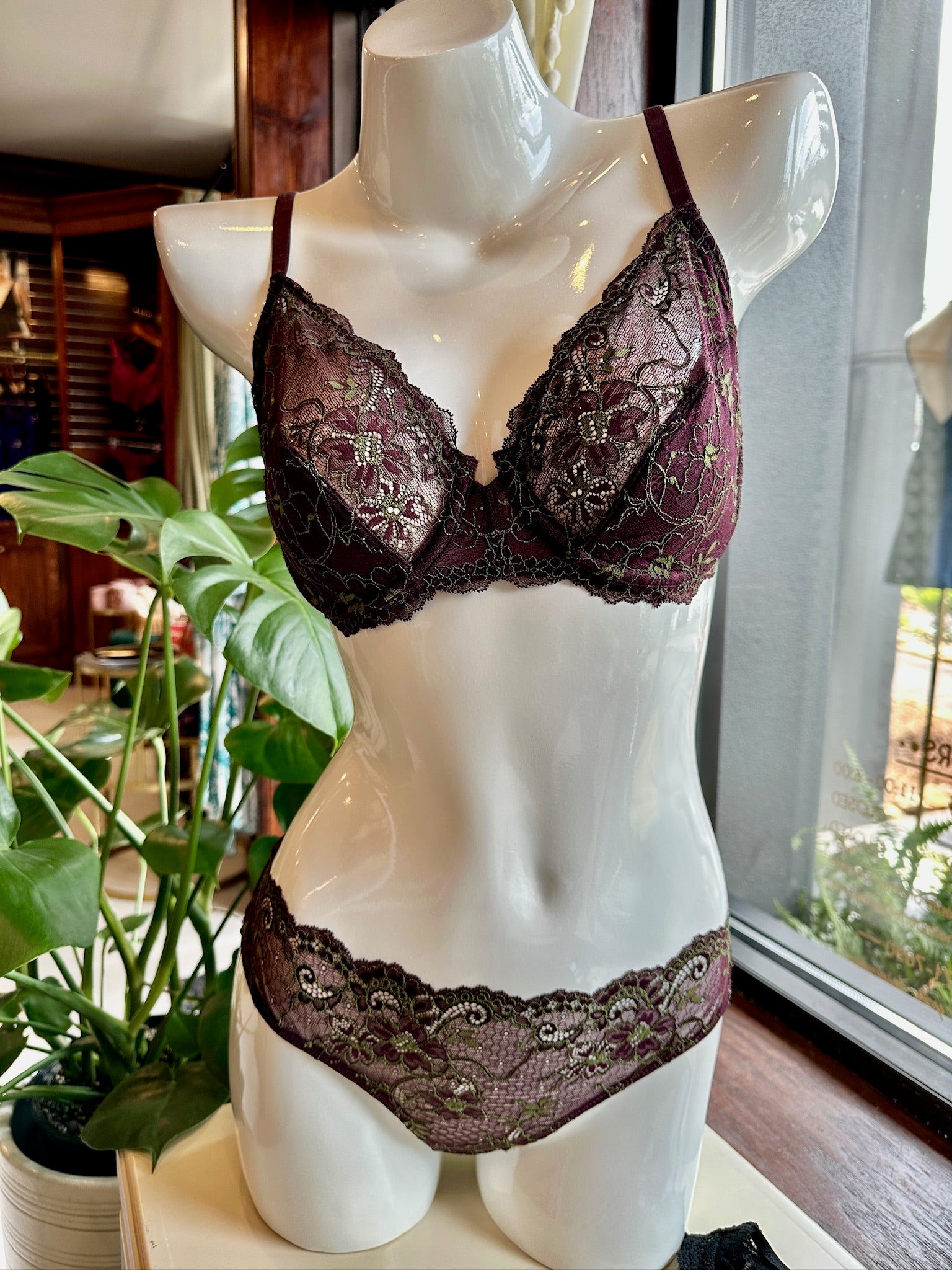 Samantha Chang All Lace Amour Bra - Grape/Chartreuse