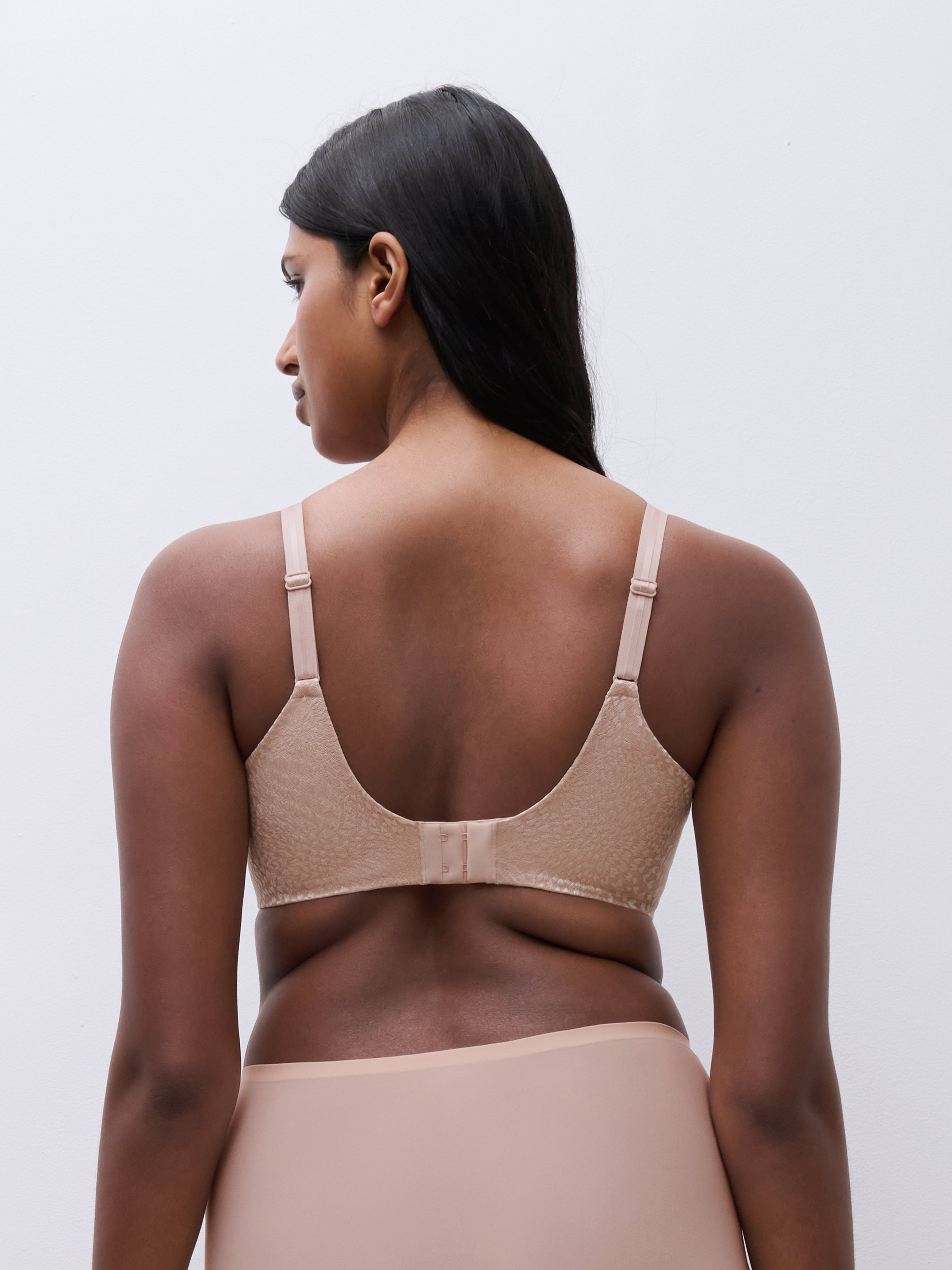 Chantelle Magique Unlined Minimizer Bra