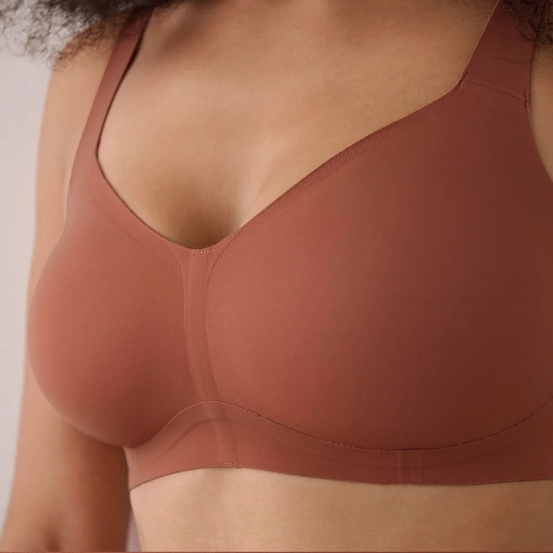 Evelyn and Bobbie Beyond Bra