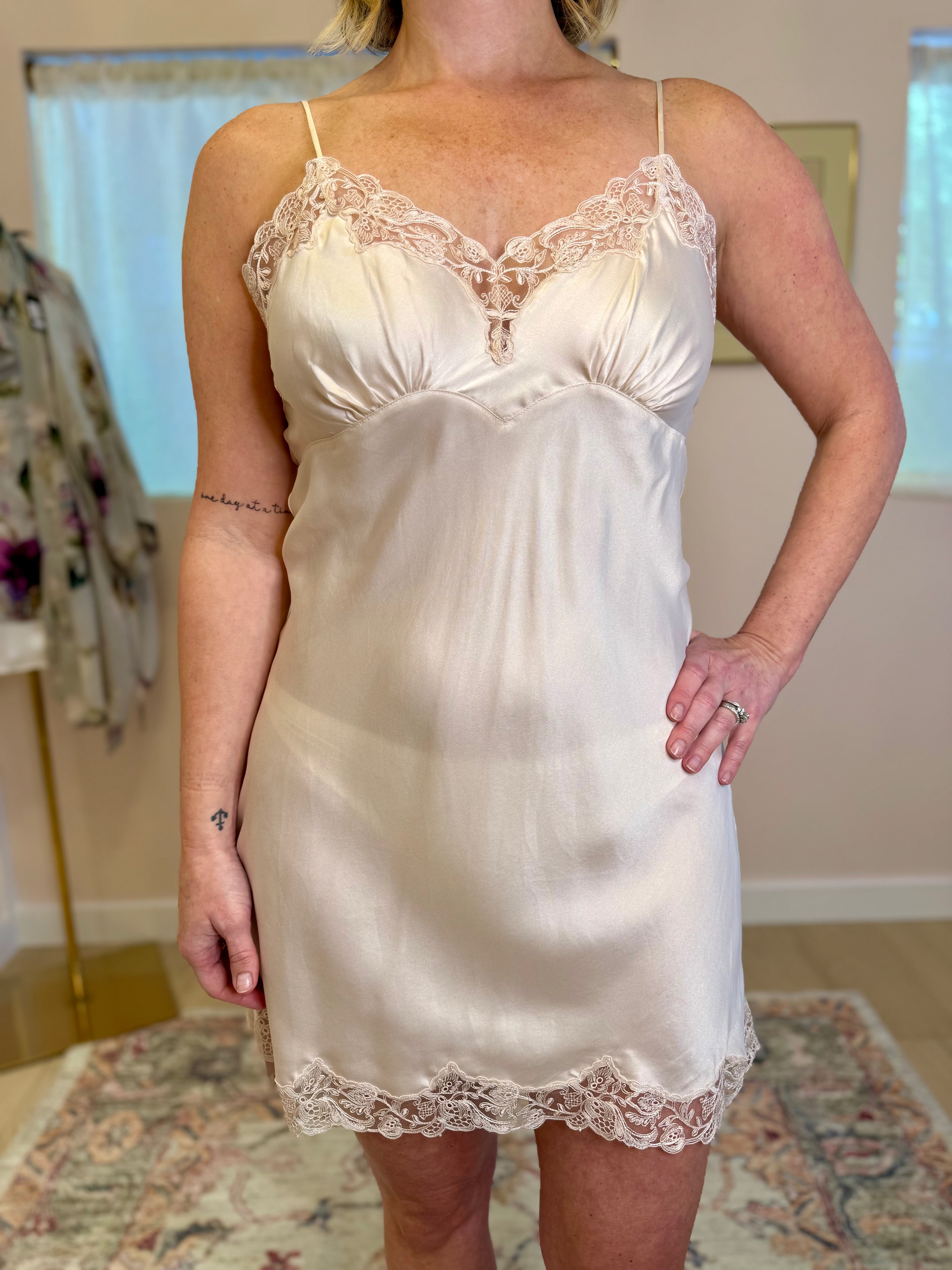 Huit Silk Chemise - Blush
