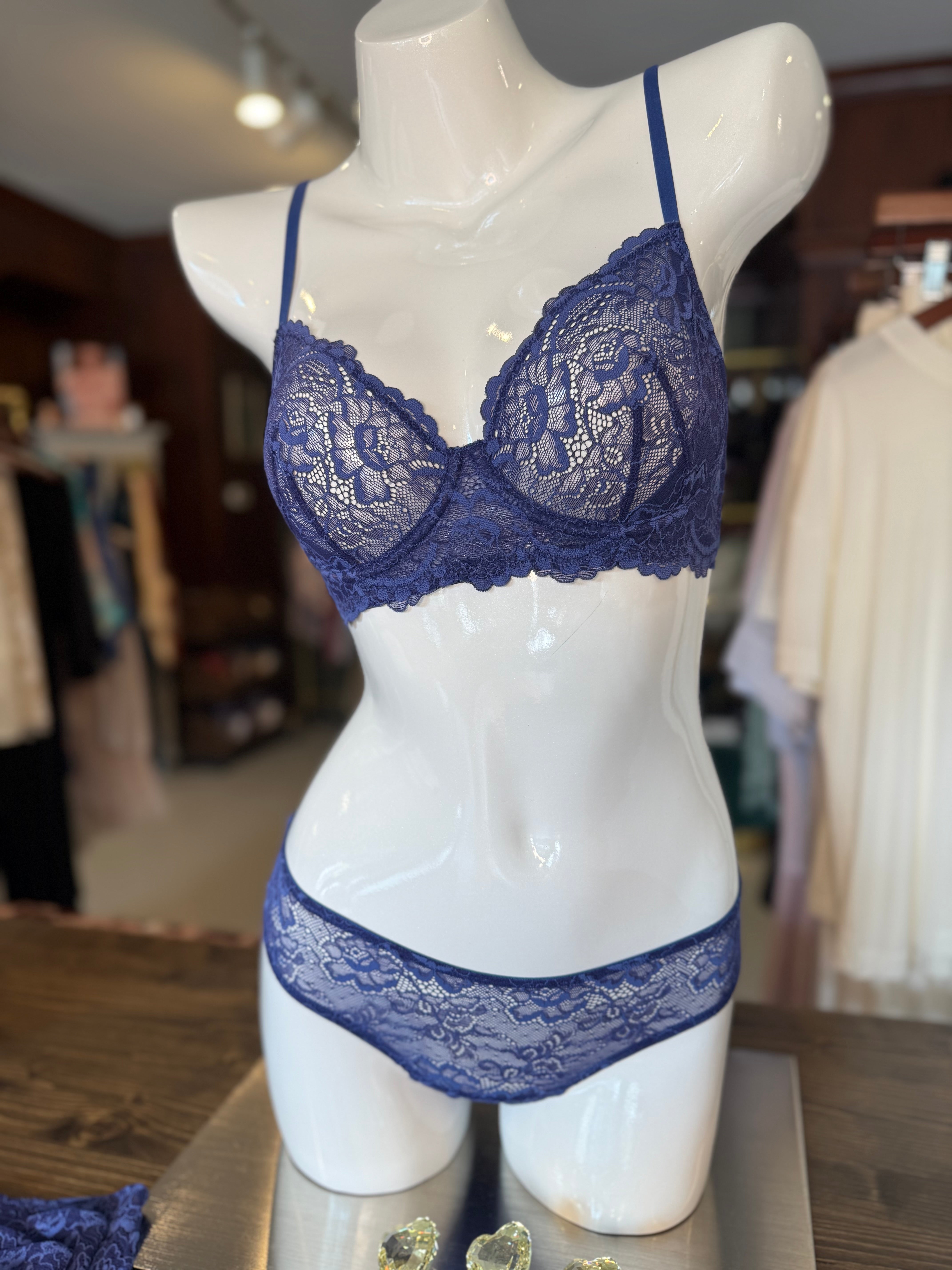 Samantha Chang All Lace Classic Underwire Bra- Lapis