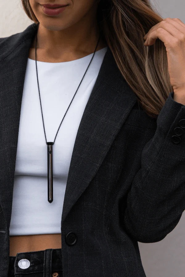 Crave Vesper 2 Vibrator Necklace - Black